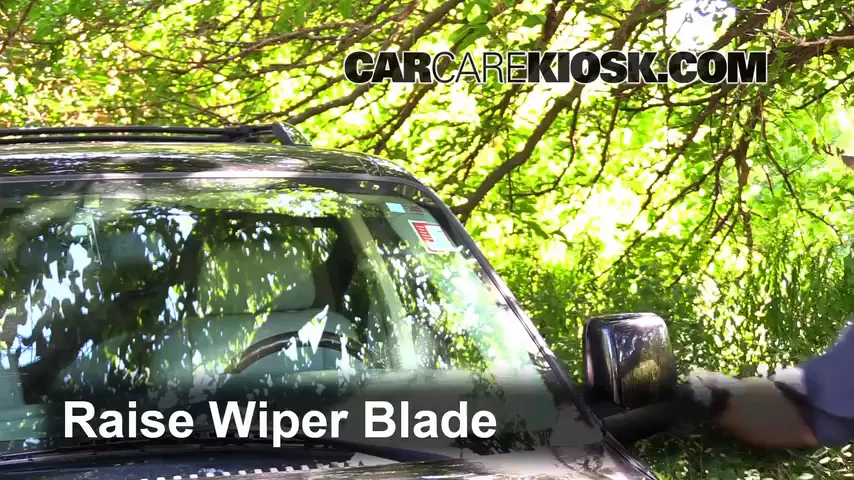 2003 Lincoln Aviator 4.6L V8 Windshield Wiper Blade (Front) Replace Wiper Blades